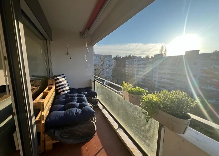 Moebelierte Wohnung Mit Balkon Zwischen Bahnhof Und St Jakob